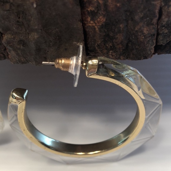 NEW Gottex 2 1/4” Hoopla Clear Lucite 18 KT Gold Plated Geometric Hoop Earrings - Picture 8 of 10